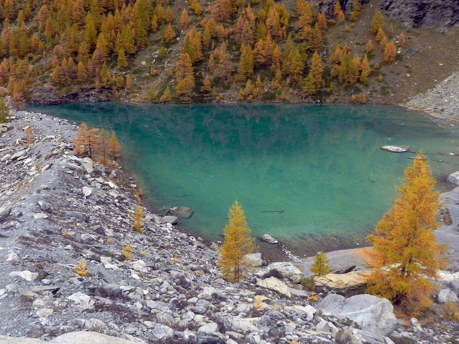 Lago Blu Montagne Di Una Vita
